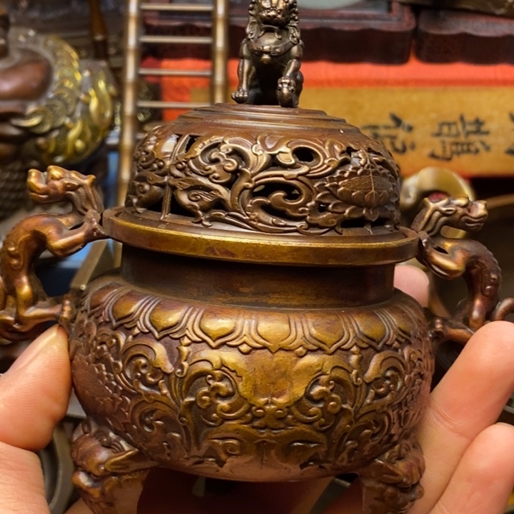 铜器摆件做工精良