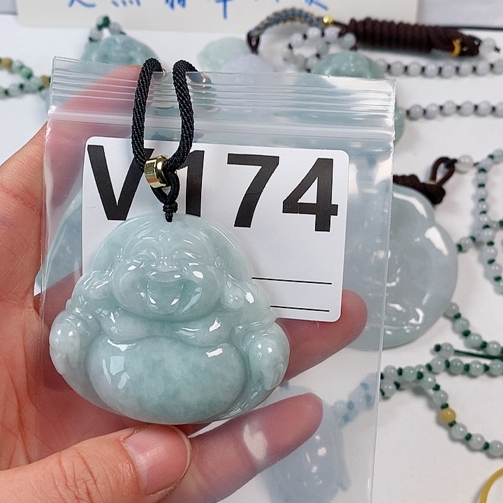 翡翠颈饰未镶嵌天然