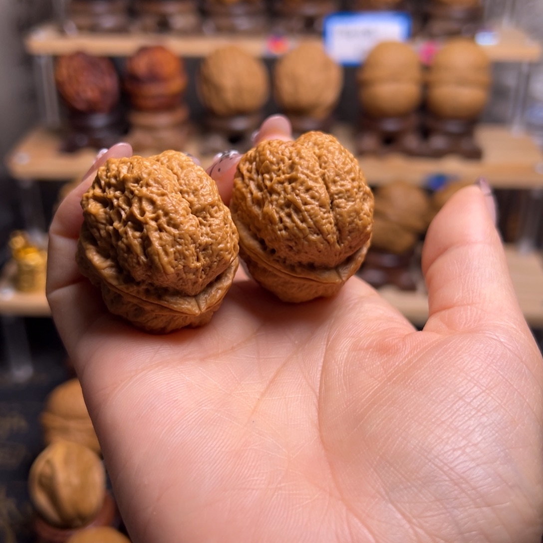 桃核把件鱼子纹金蟾王H11、39……