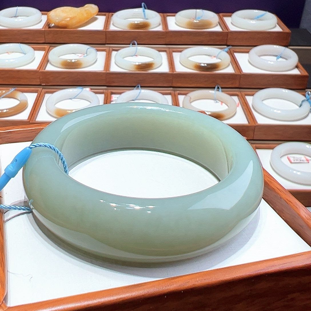 和田玉手镯5657未镶嵌