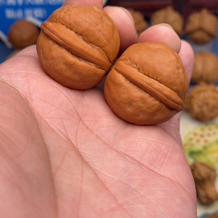 文玩核桃把件小海豚