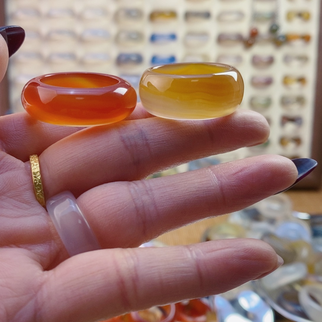 玛瑙/玉髓戒指未镶嵌明**