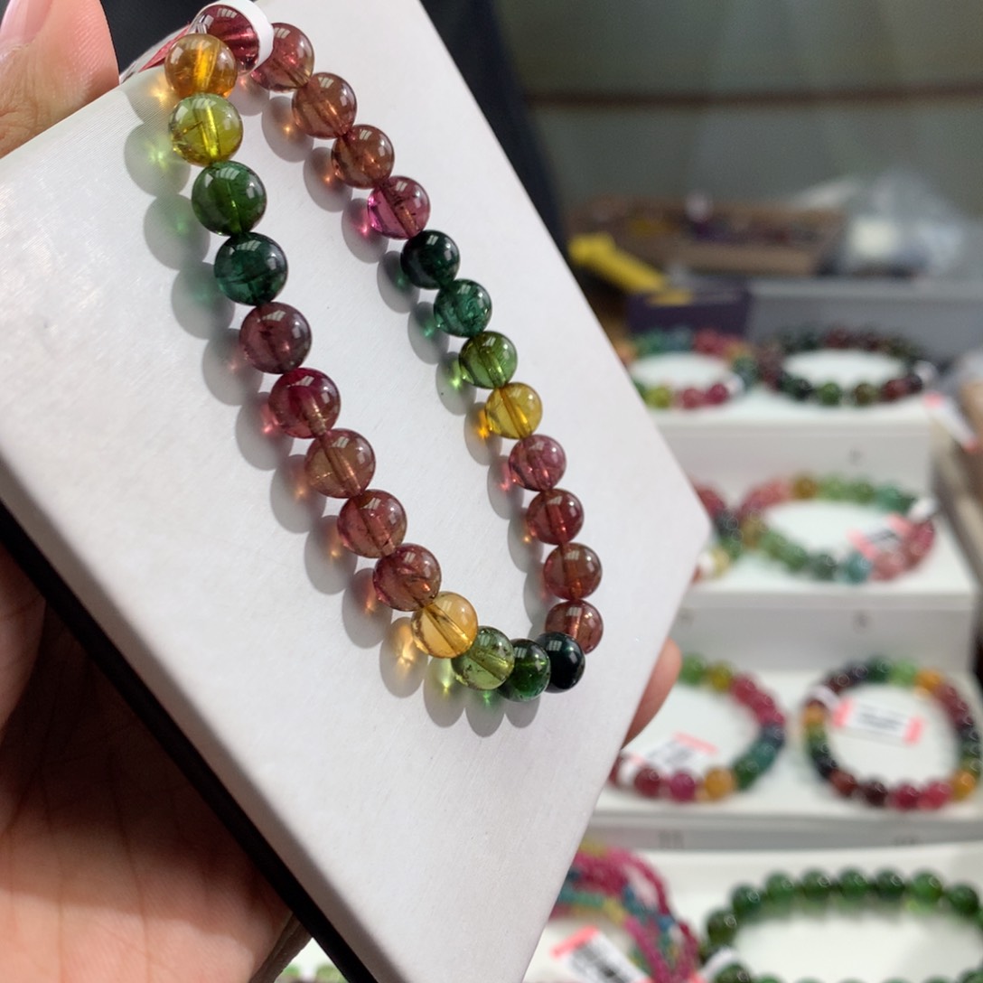 碧玺手链未镶嵌   7mm。  