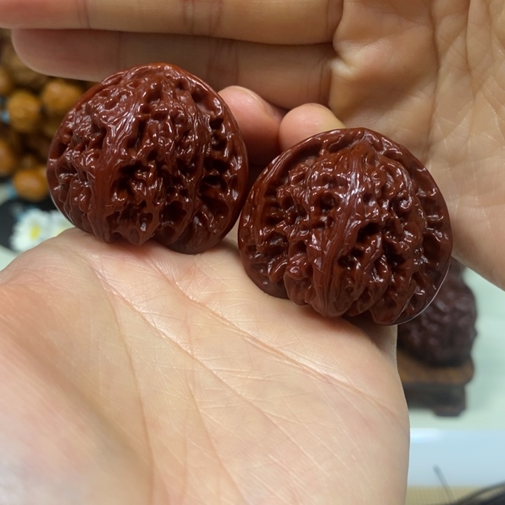 岁***桑文玩核桃吊坠三角白40