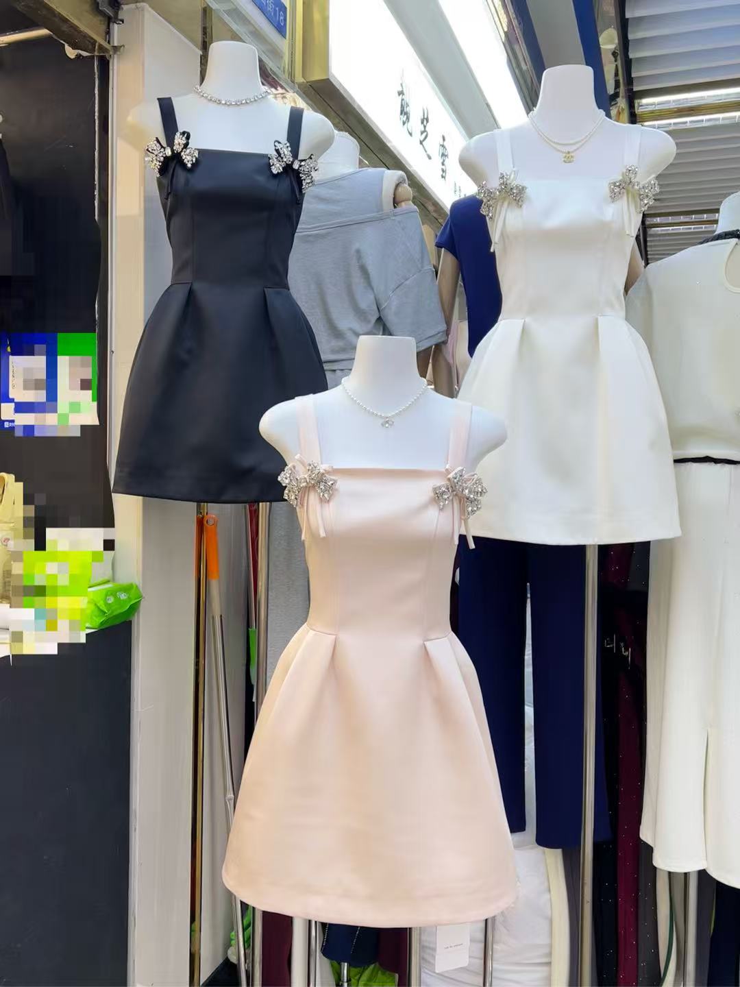 咩咩专属轻奢女装