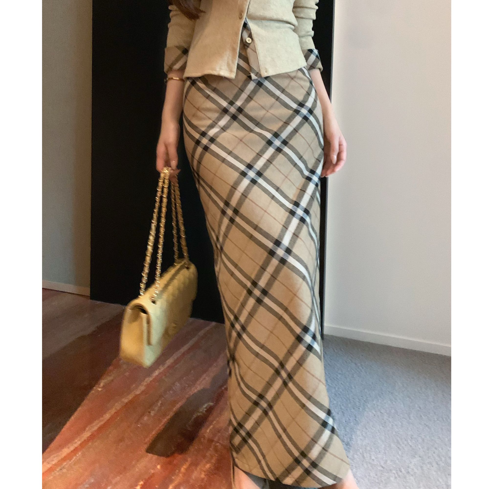 SZA【星闪花纱】秋冬新款高级感气质通勤显瘦呢料格子半身裙A-2380