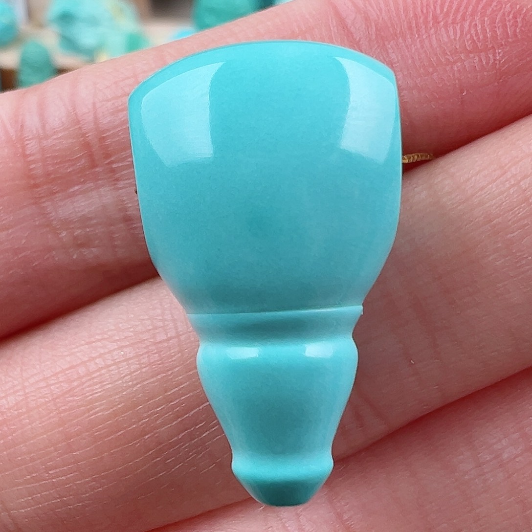 绿松石配饰未镶嵌