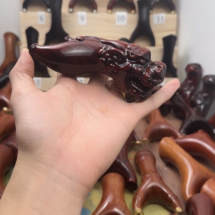 3号紫檀貔貅瑕疵木木