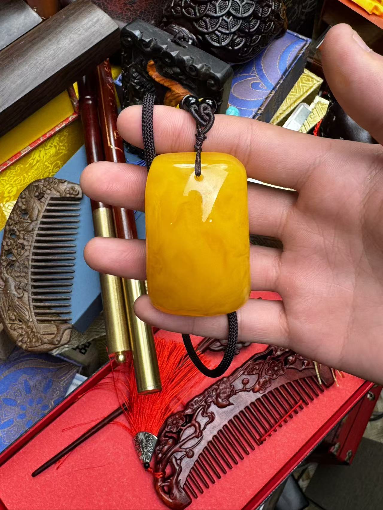 【闪购商品】蜜蜡无事