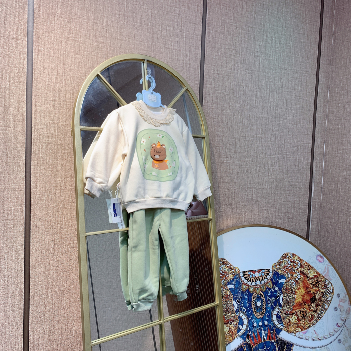 AH391     宝宝杏色拼接加绒卫衣套装