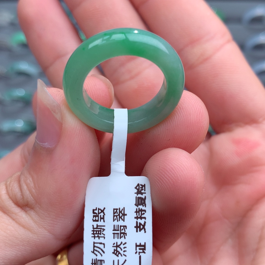 翡翠未镶嵌戒指天然14号