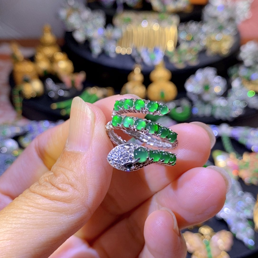 翡翠银S925镶嵌项圈