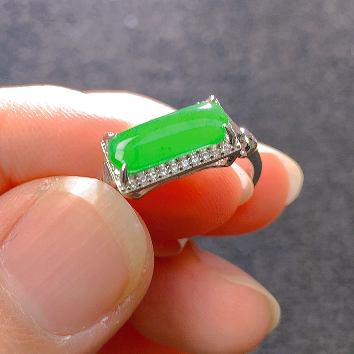 翡翠银S925镶嵌颈饰