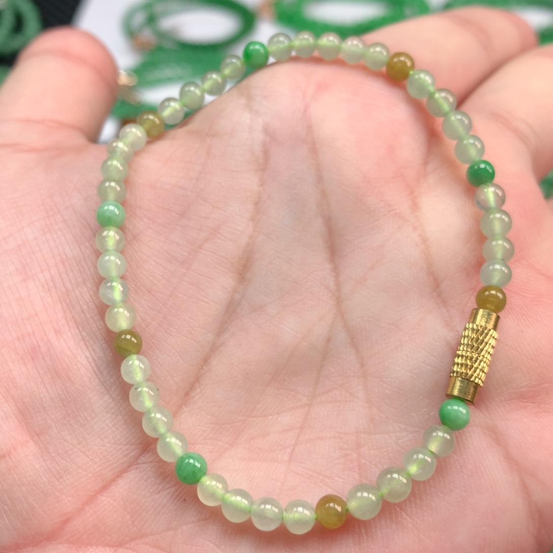 翡翠手链未镶嵌翡翠