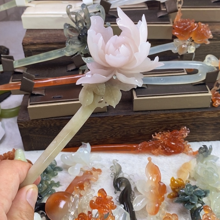 合金蛇纹石玉发饰