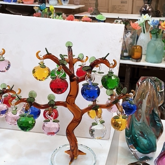 琉璃花瓶高30厘米宽30厘米