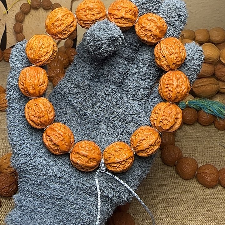 吊坠文玩核桃珊瑚纹八棱手持19