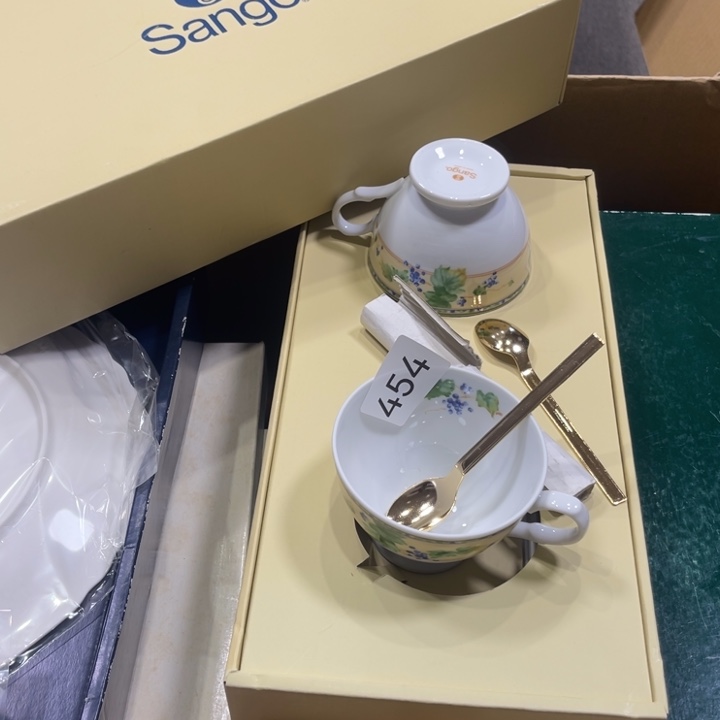 瓷片好看的两套咖啡杯