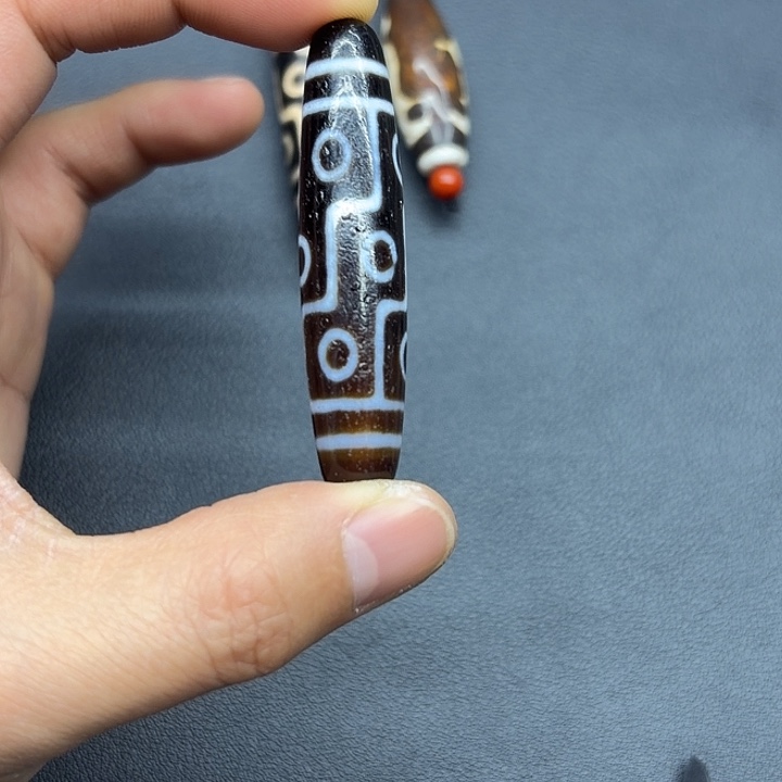 玛瑙/玉髓散珠九眼