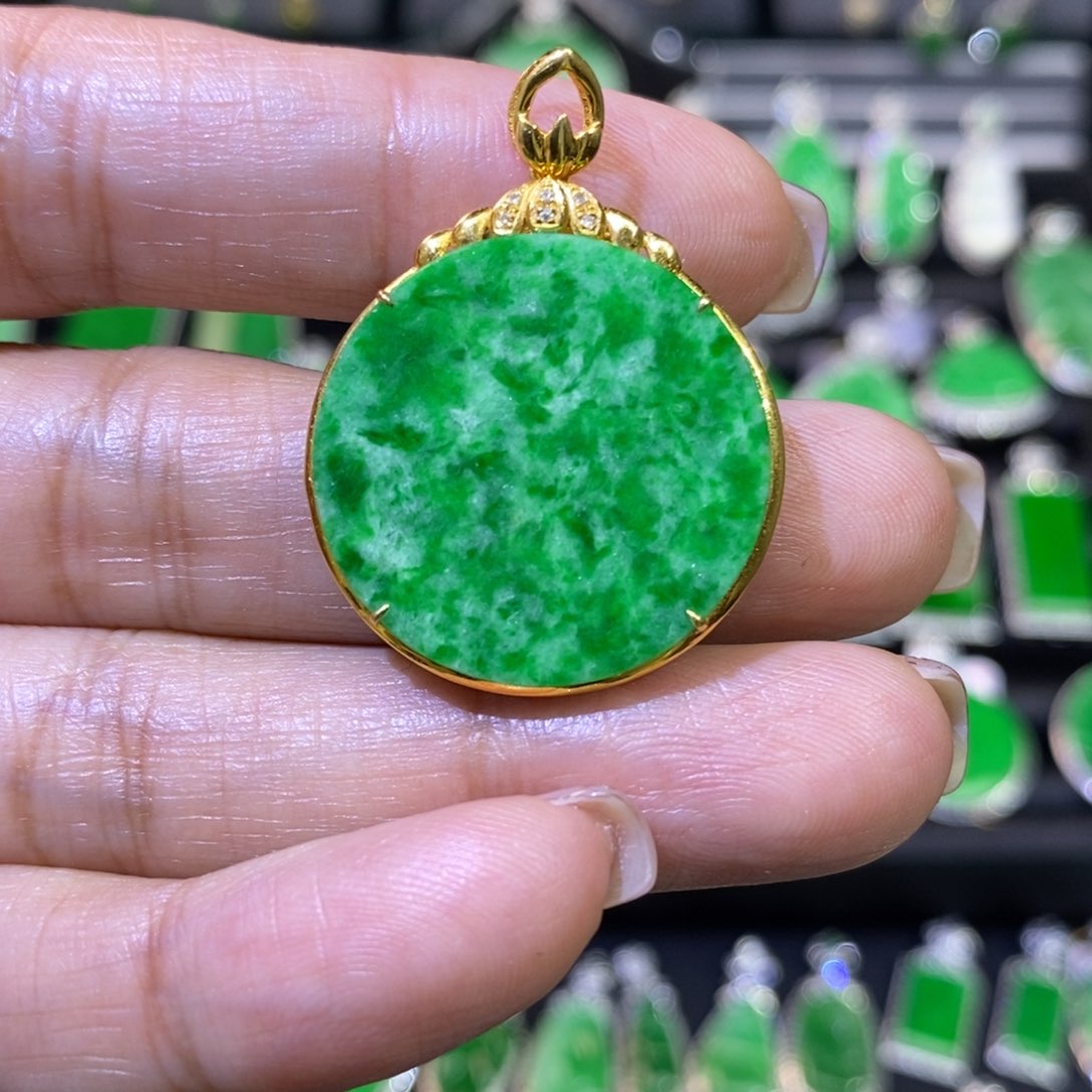 翡翠吊坠(不含链)18K金镶嵌吊坠
