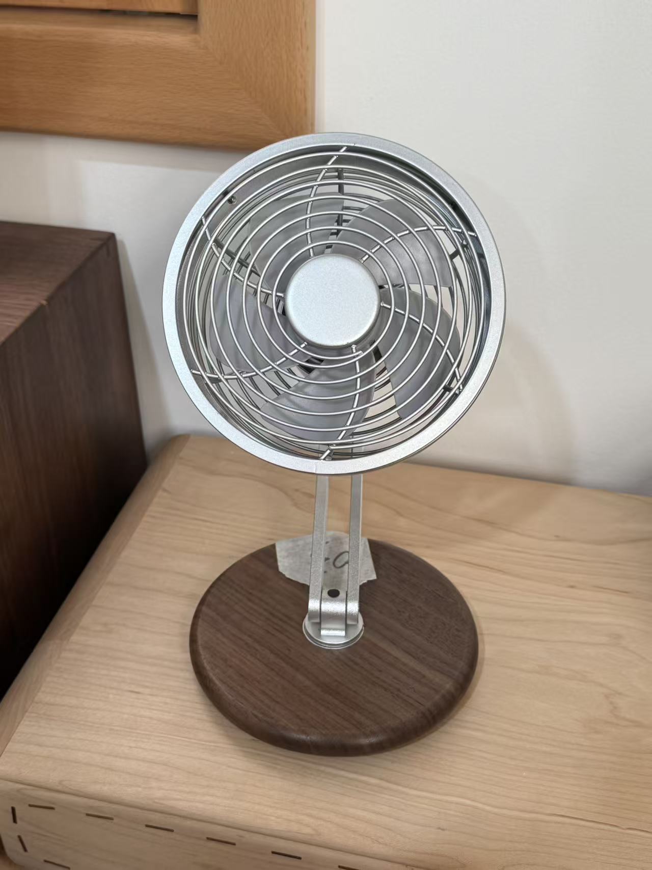 03实木USB可折叠风扇摆件