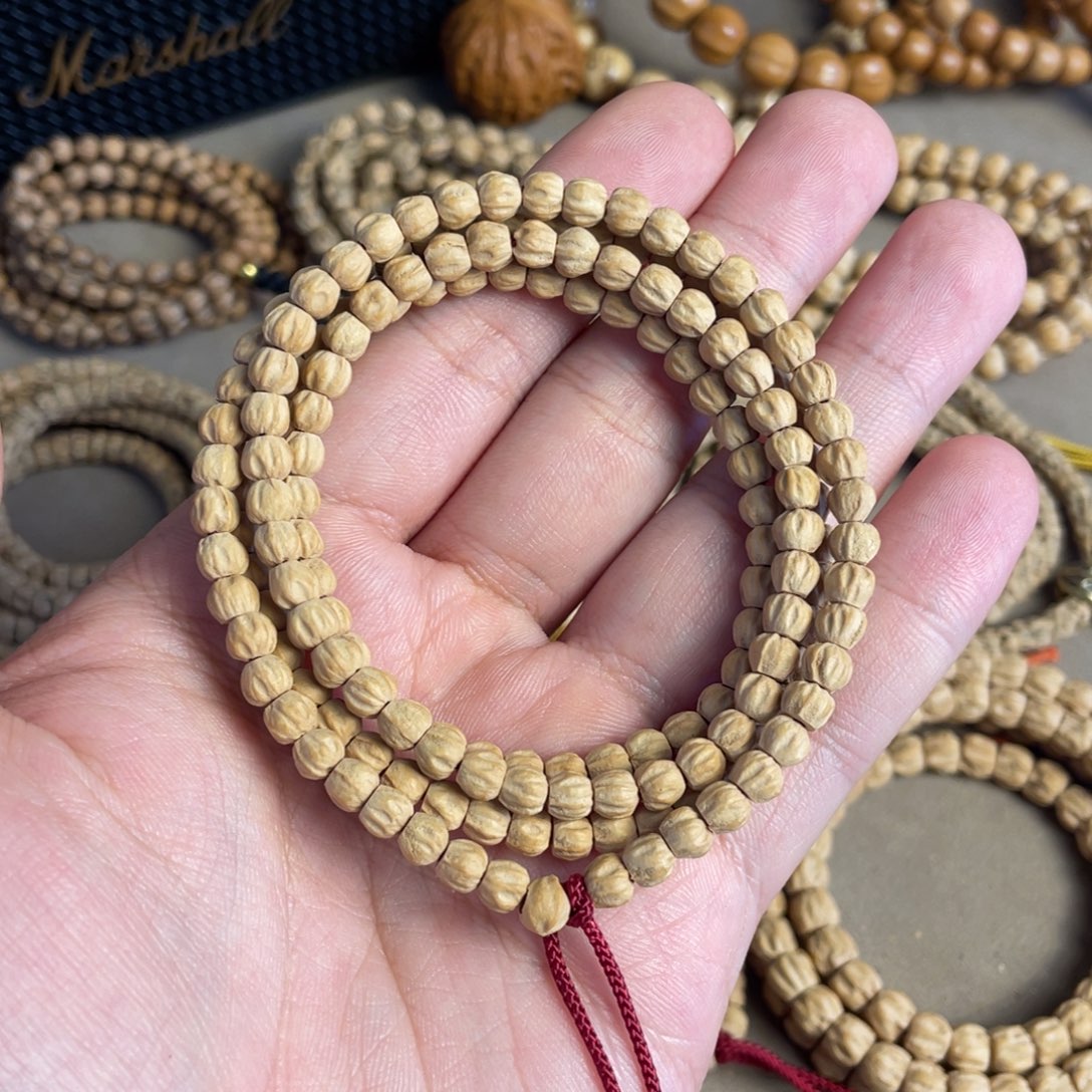 吊坠柏香籽/百香籽莲花小金豆