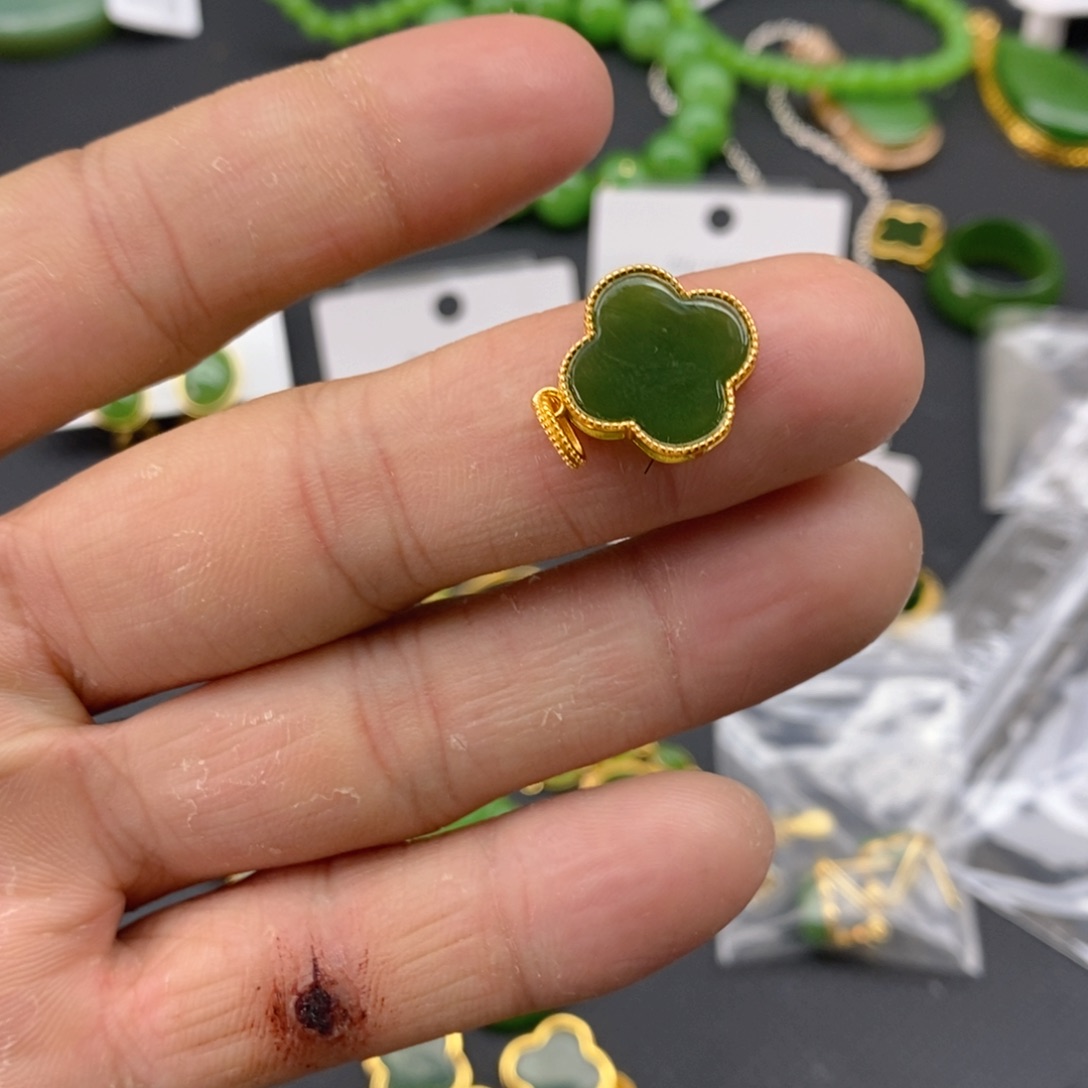 和田玉（碧玉）耳饰银S925镶嵌