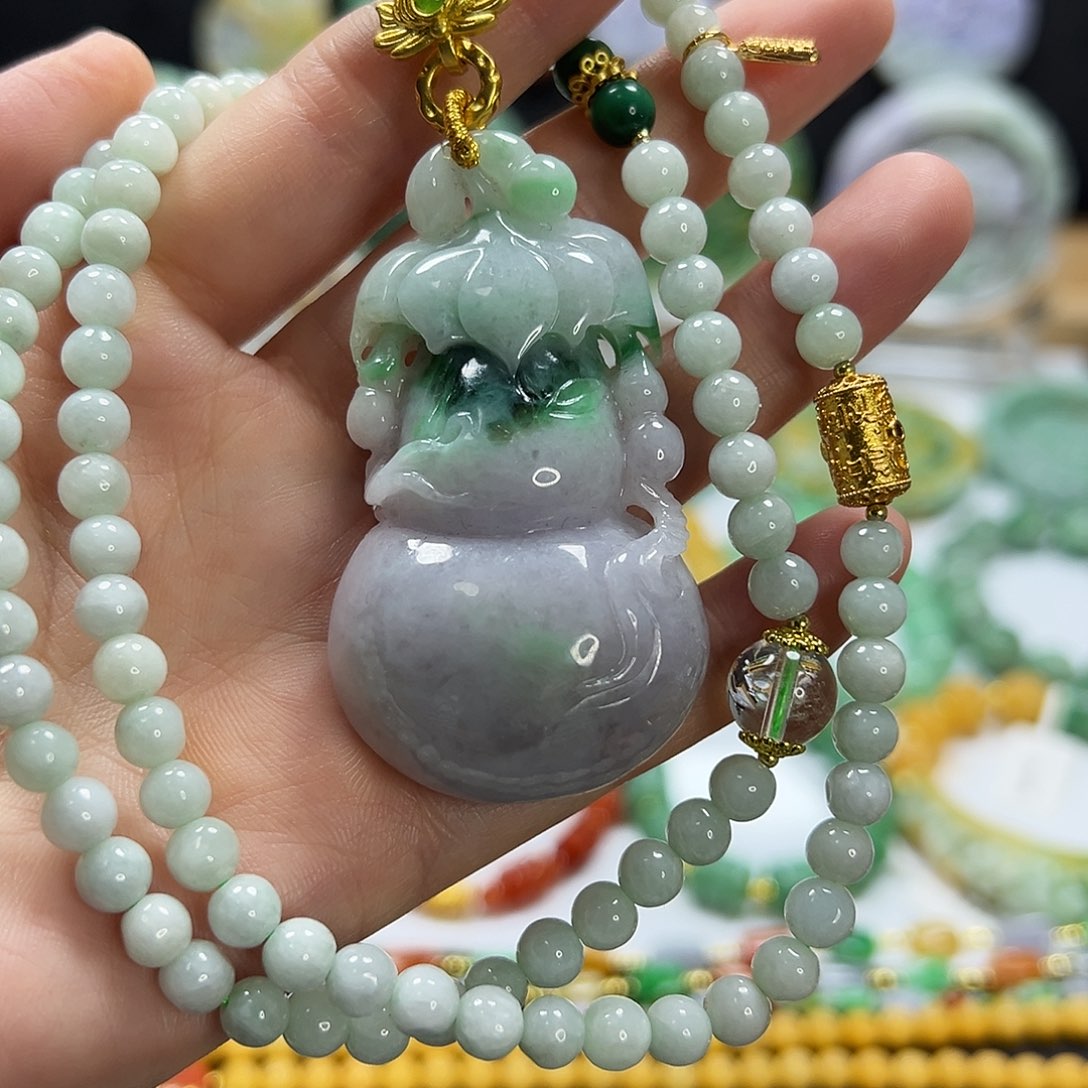 翡翠未镶嵌颈饰吊坠
