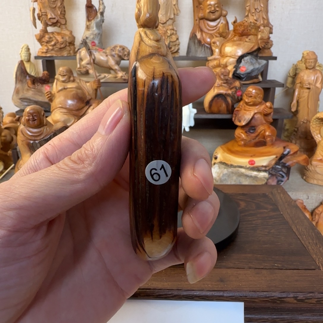 崖柏小木匠艺雕一物一拍