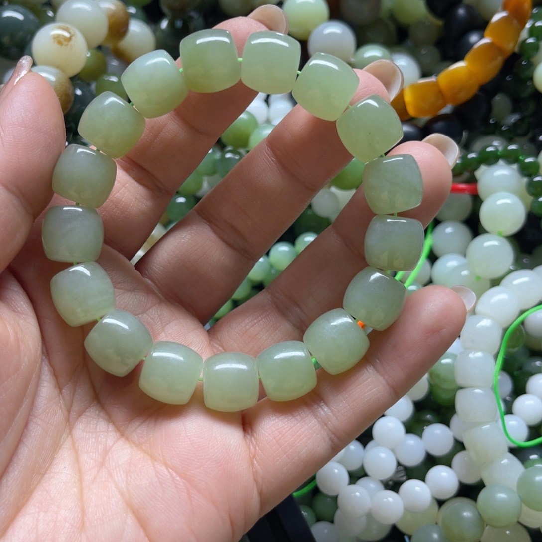 和田玉手链未镶嵌