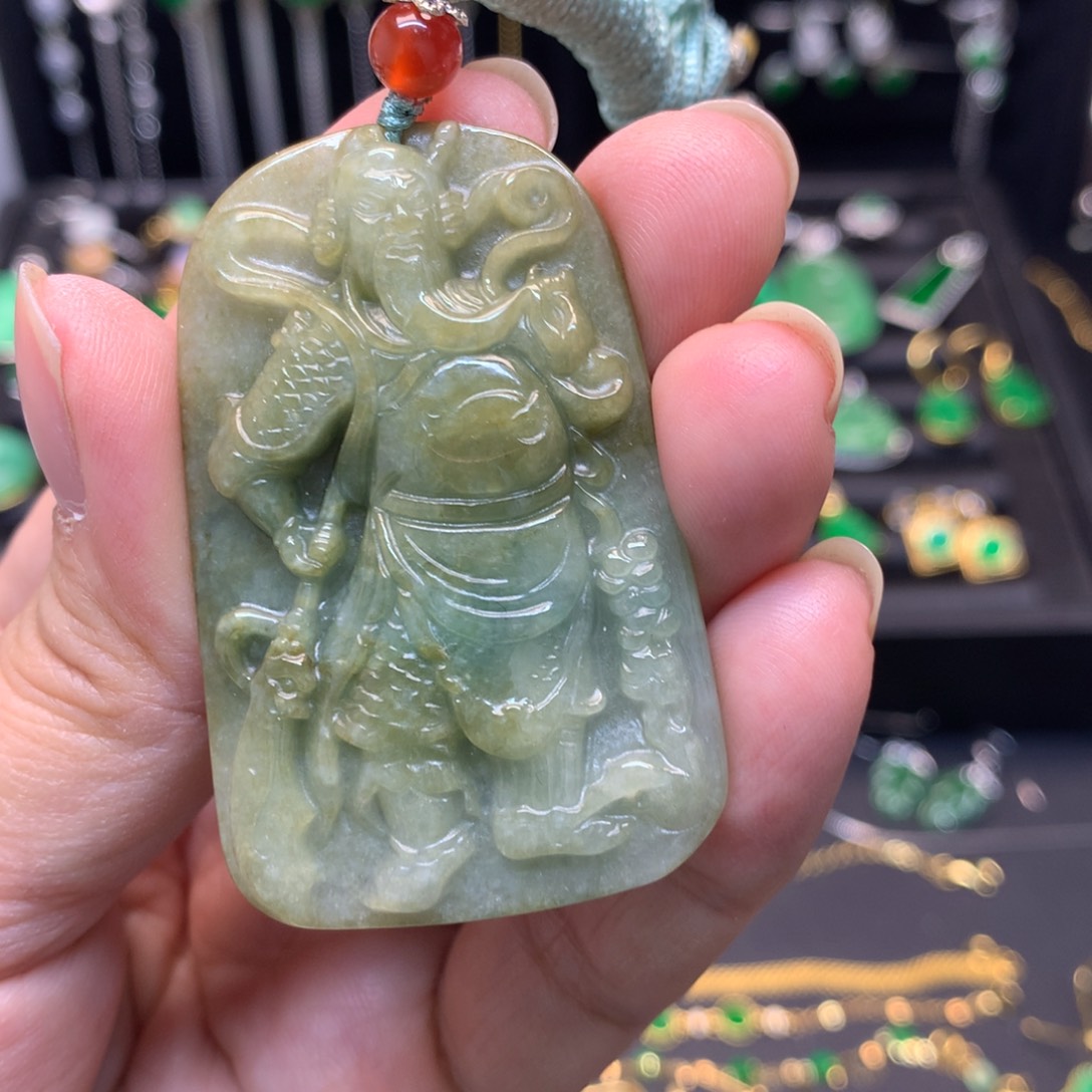 翡翠未镶嵌颈饰吊坠