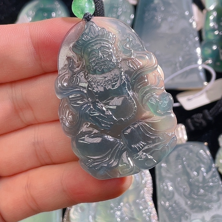 翡翠颈饰未镶嵌57，