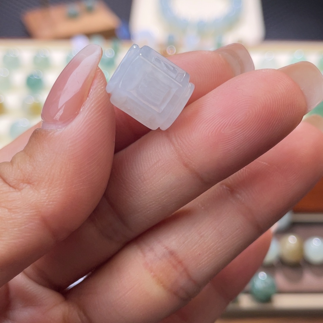 翡翠散珠福利漏-九字真言13  有棉晶体结构 介意勿拍