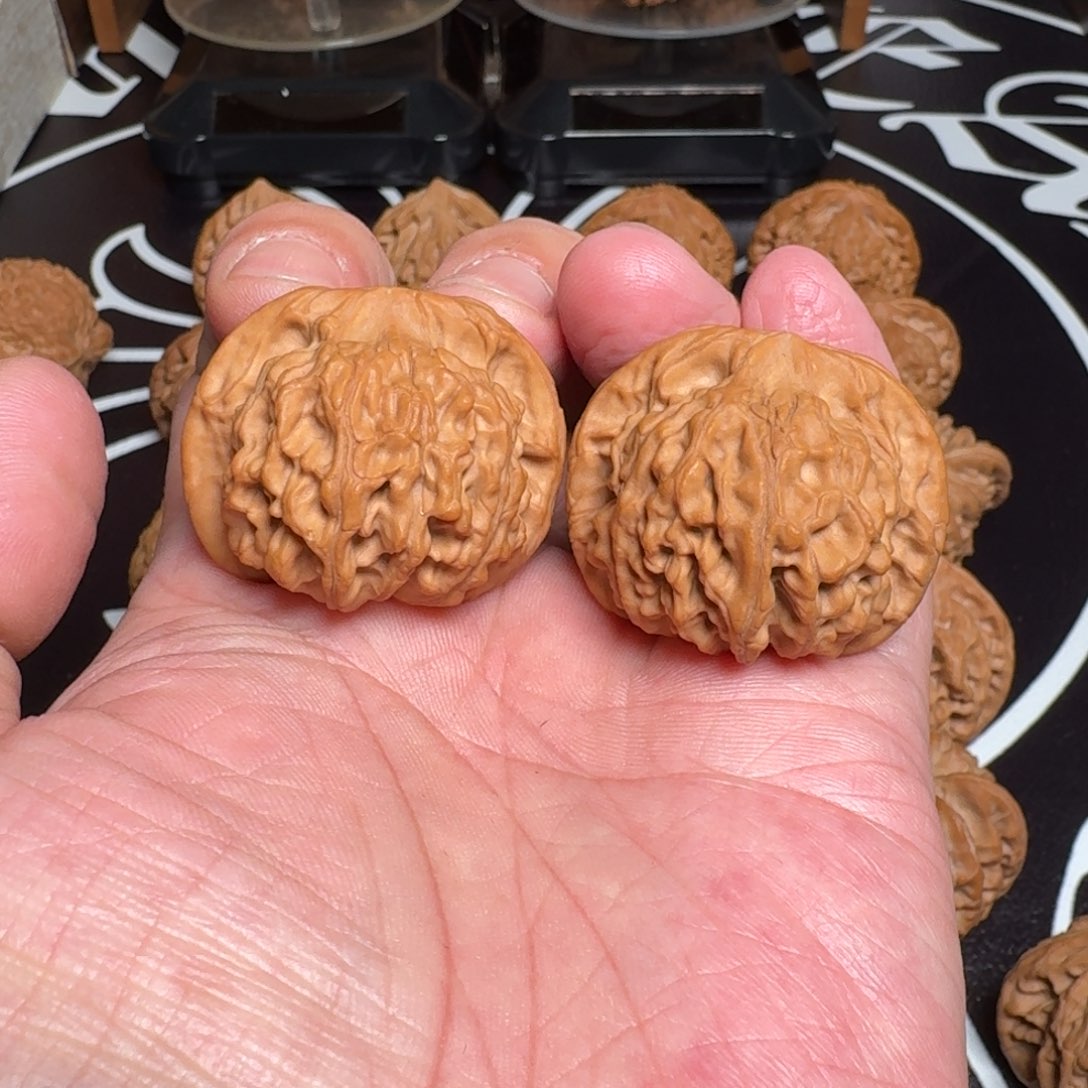 文玩核桃吊坠全品天地 尺寸38