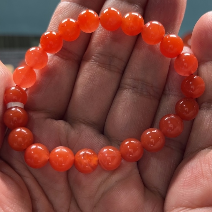 南红玛瑙手串未镶嵌