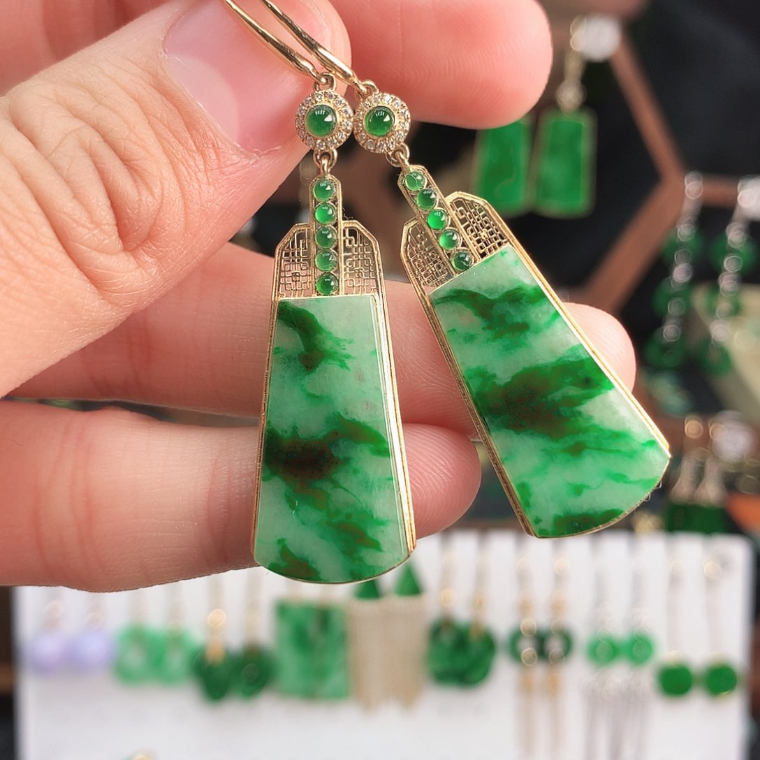 翡翠耳饰18K金镶嵌耳饰