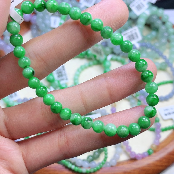 【闪购商品】翡翠手链未镶嵌7****哇翡翠