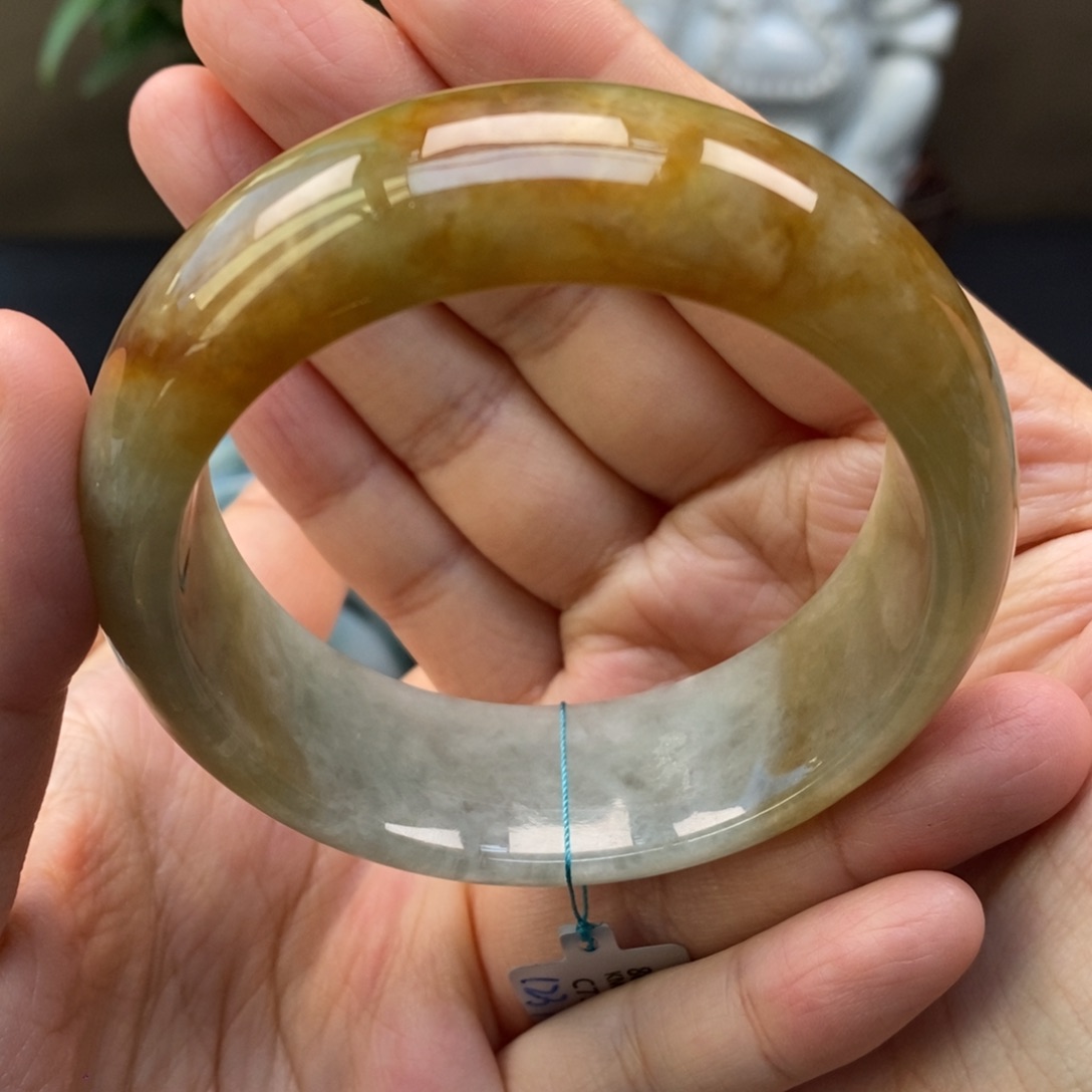 翡翠手镯未镶嵌天然