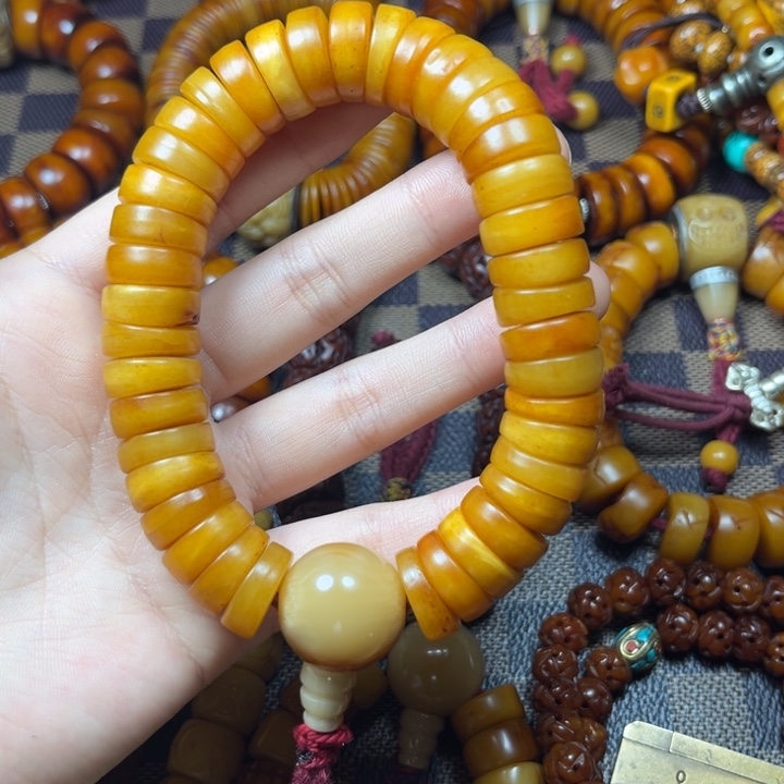 藏区牛牛材质手持