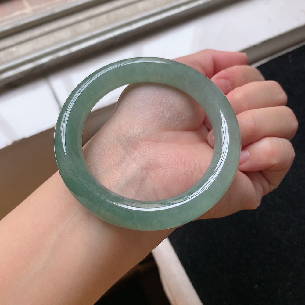 1742号 缅甸天然A货翡翠手镯53/54圈口冰润满色满绿圆条手镯