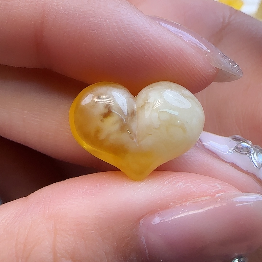 琥珀未镶嵌珠宝奇石蜜蜡