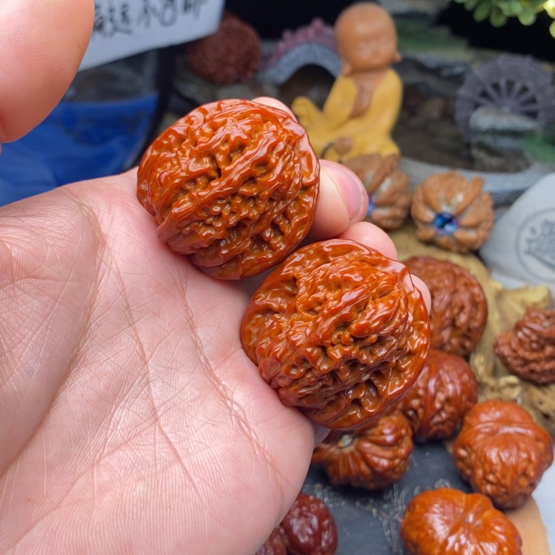 文玩核桃把件四座楼边39肚37全品