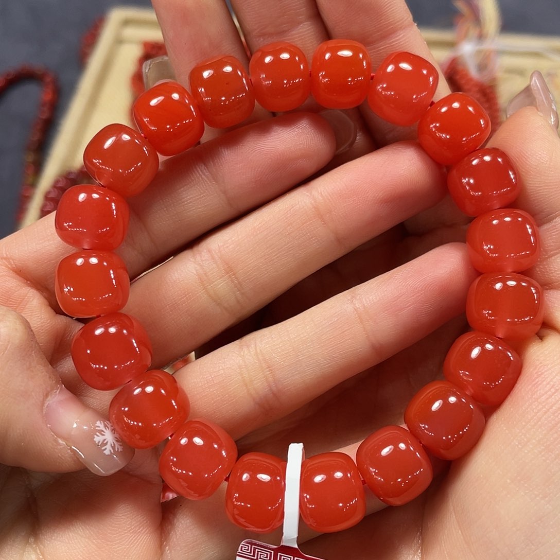 南红玛瑙手链未镶嵌