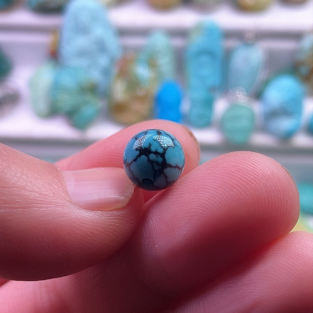 绿松石颈饰未镶嵌