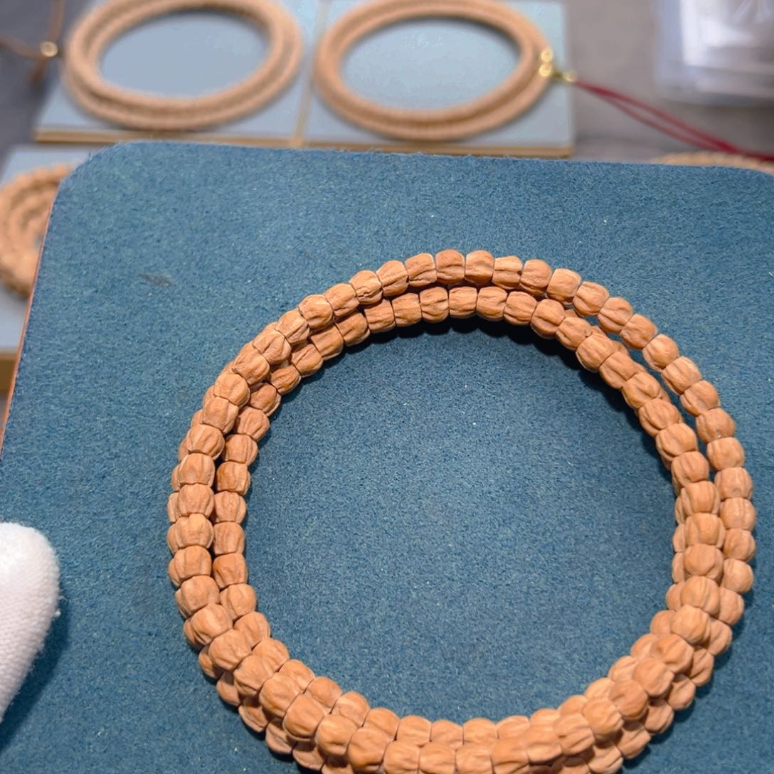 吊坠柏香籽/百香籽M****生龙脊顺