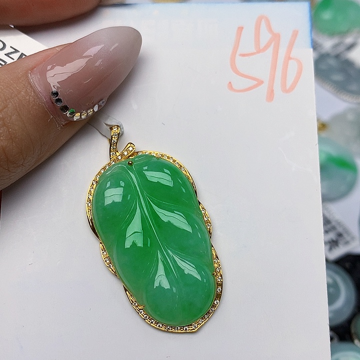 翡翠颈饰18K金镶嵌99999