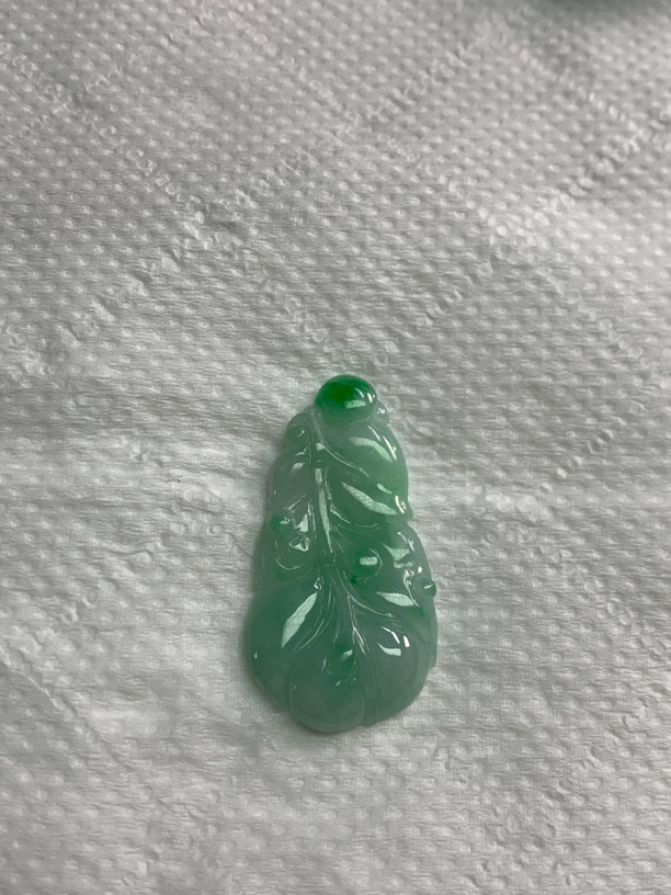 玉如军意翡翠珠宝