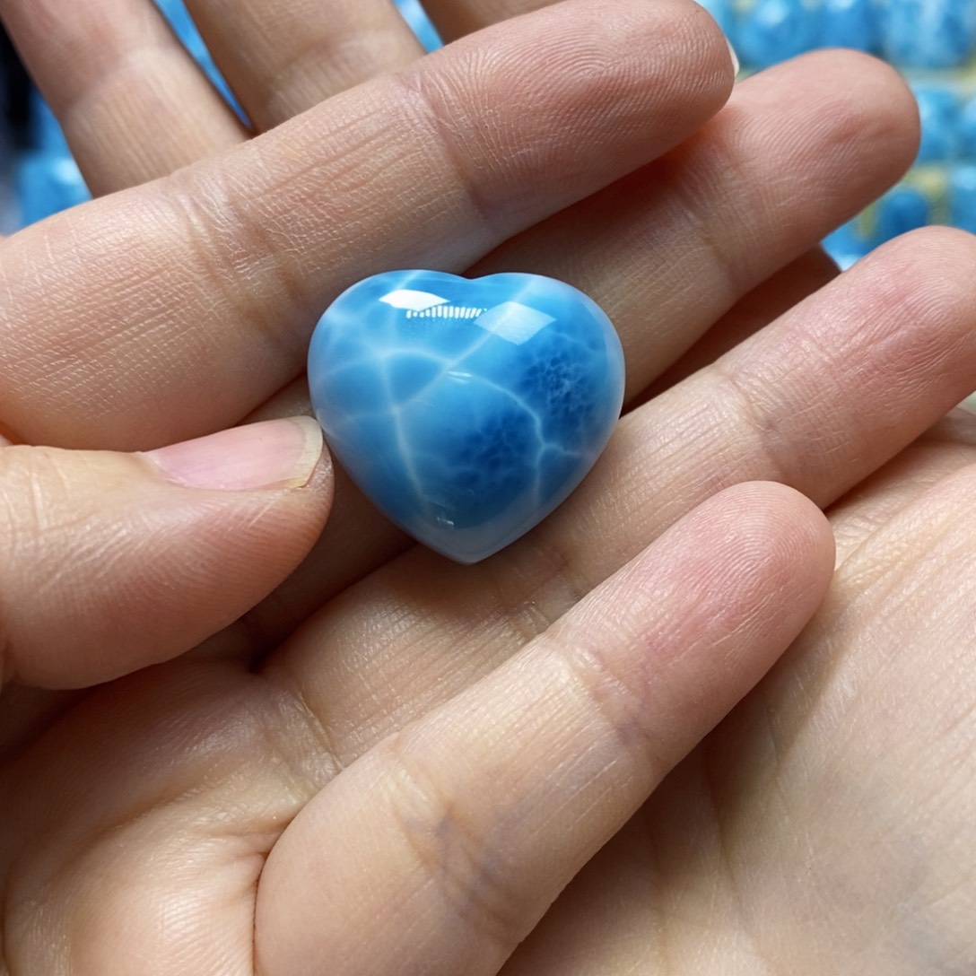 针钠钙石（海纹石）颈饰未镶嵌璟