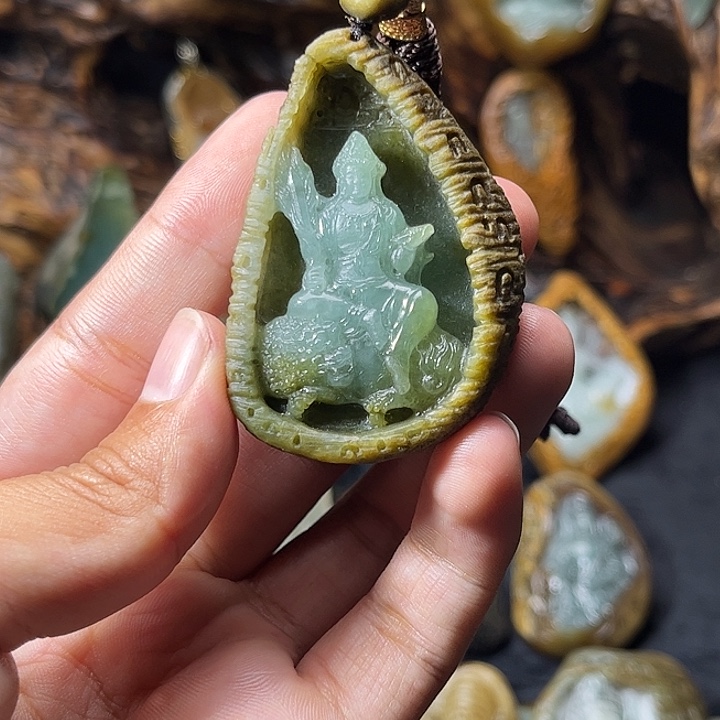 定制翡翠未镶嵌焉****胎