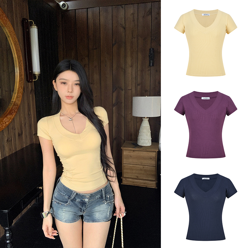 Moses Queen/魔西女王设计感性感深V领内搭短袖修身正肩显瘦上衣